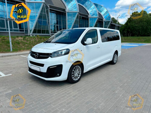 Opel Zafira Life - Прокат авто на сутки без водителя