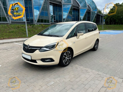 Аренда Opel Zafira 2019 года выпуска с автоматической трансмиссией и дизельным двигателем объёмом 2000 см³