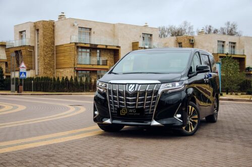 Toyota Alphard, 2020г