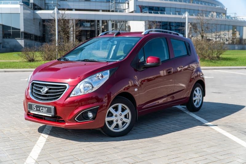 Chevrolet Spark R2 Red new