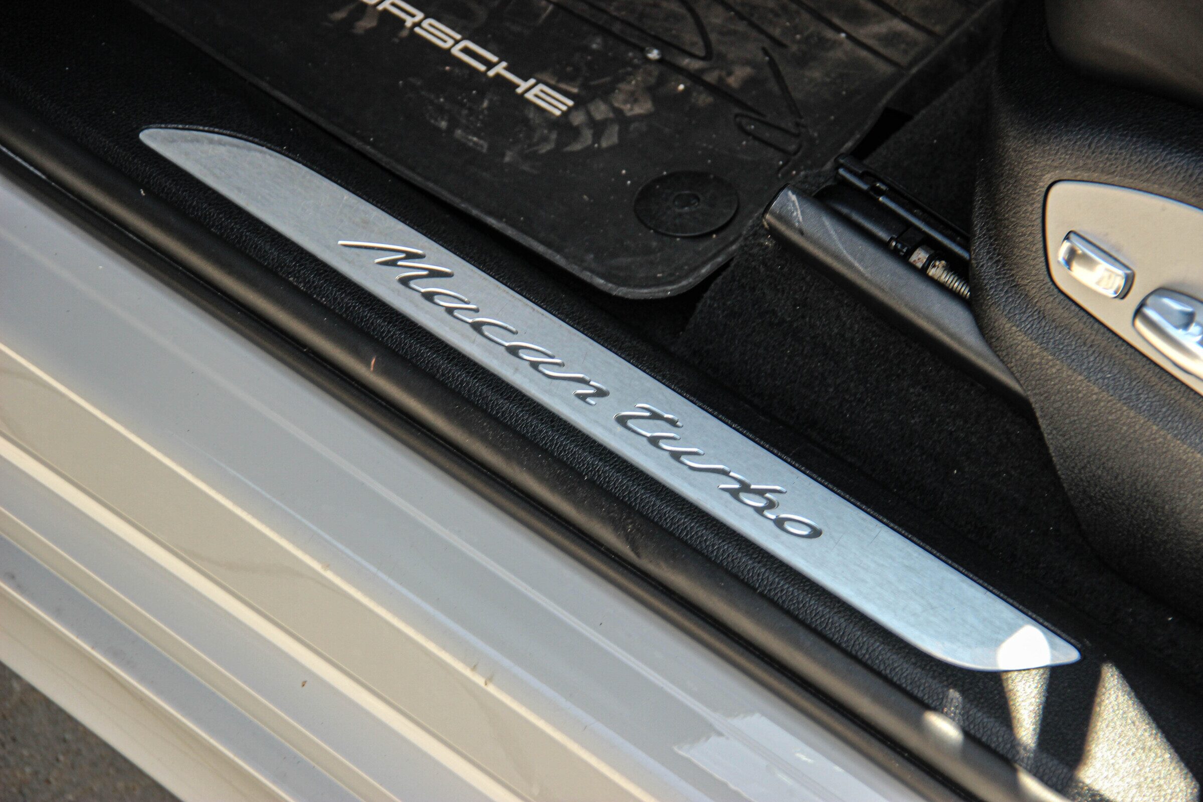 Porsche Macan Turbo Restayling, 2020г