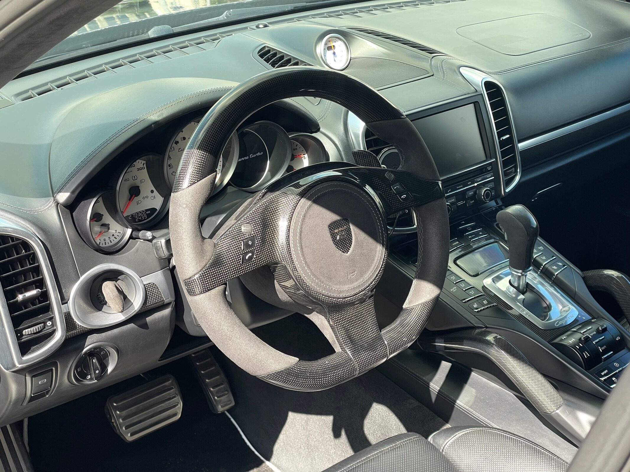 Porsche Cayenne Turbo, 2010г