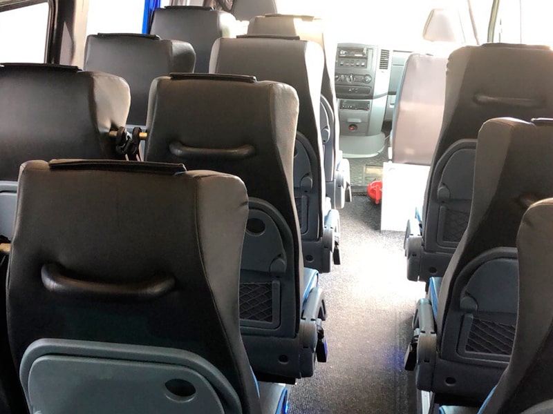 Пассажирский микроавтобус Volkswagen Crafter аренда с водителем в Минске