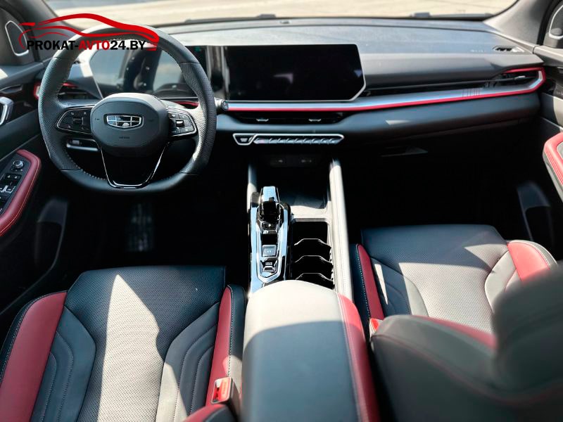 Geely Coolray 2024