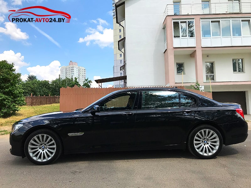 BMW 7 серии F01 2012