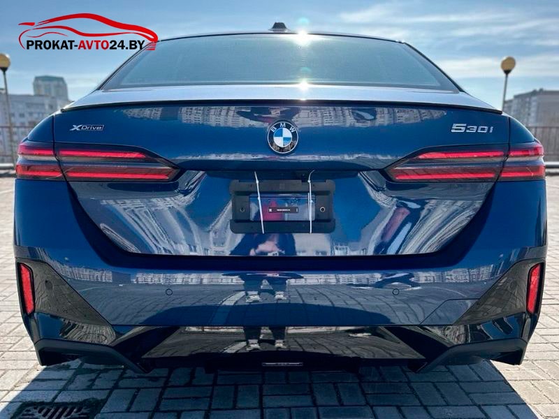 BMW G60 2025