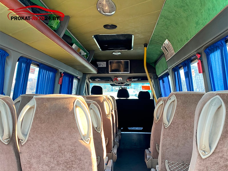 Mercedes-Benz Sprinter 19+1 мест