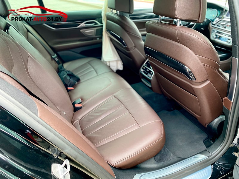 BMW 7 серия G11, 2018 г