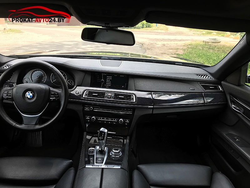 BMW 7 серии F01 2012