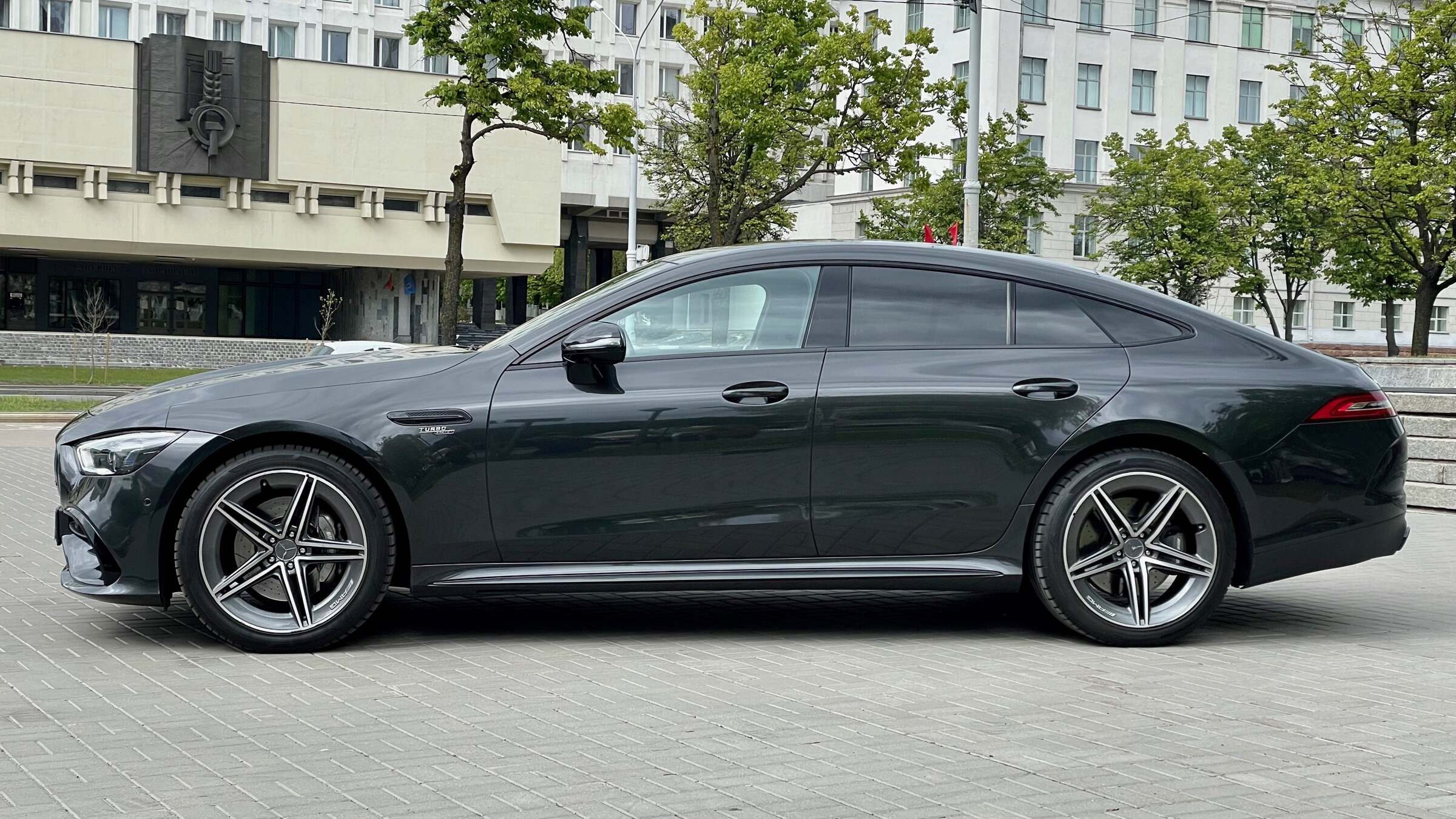 Mercedes benz AMG GT 43, 2020г