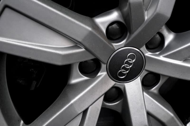 AUDI A4 B9