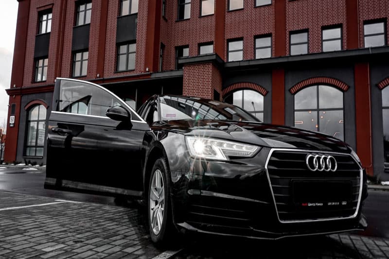 AUDI A4 B9