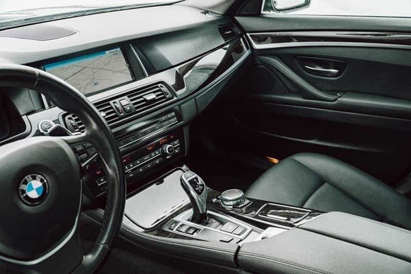 BMW 528i