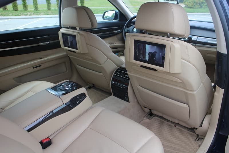 BMW 730