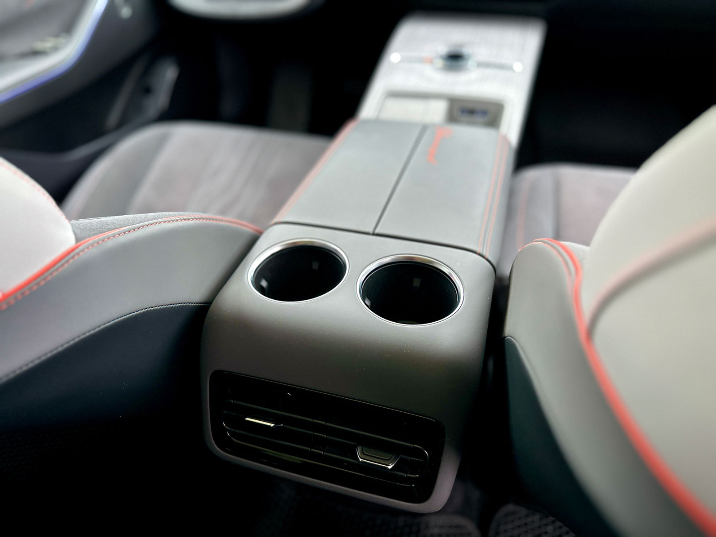 Geely Galaxy E8