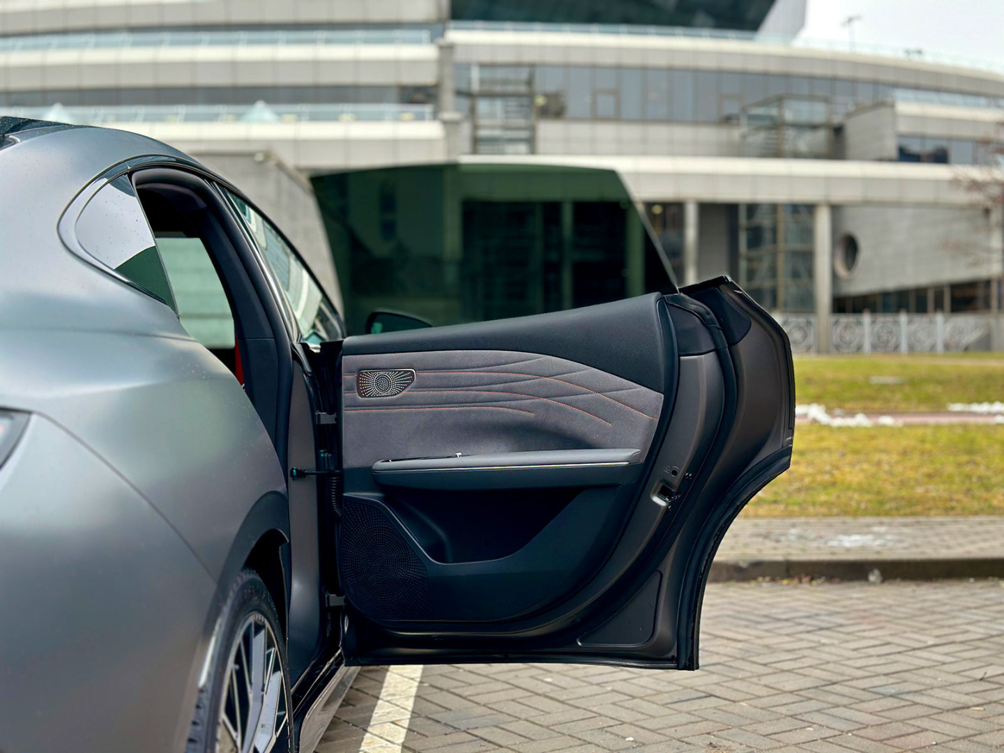 Geely Galaxy E8