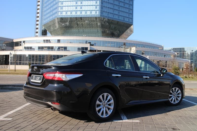 Toyota Camry 2019