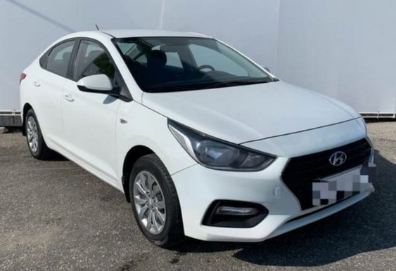 Hyundai Solaris (Accent) AT белый 2018