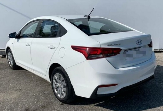Hyundai Solaris (Accent) AT белый 2018