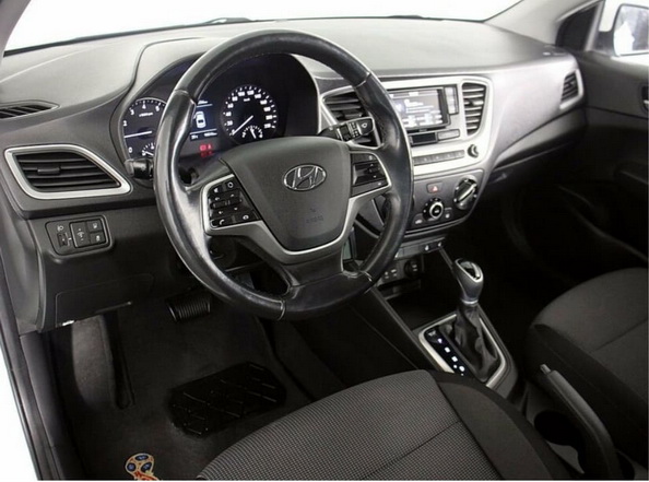 Hyundai Solaris (Accent) AT металлик 2018