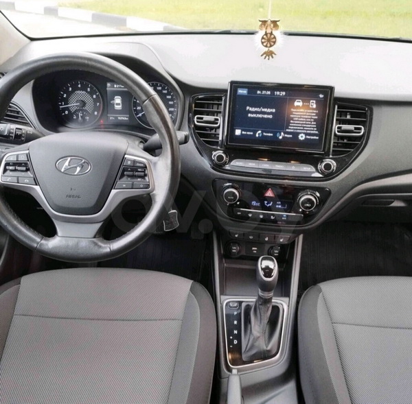 Hyundai Solaris (Accent) AT металлик