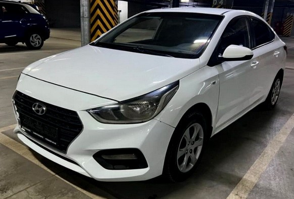 Hyundai Solaris (Accent) AT