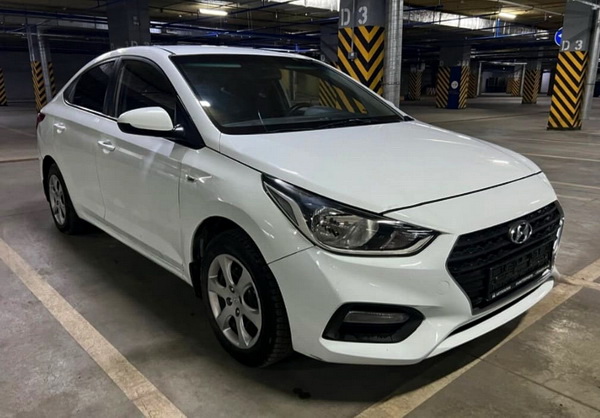 Hyundai Solaris (Accent) AT