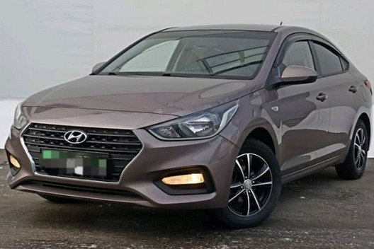 Hyundai Solaris АТ коричневый