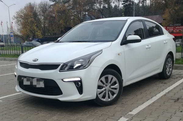 Kia Rio IV AT белый 2018