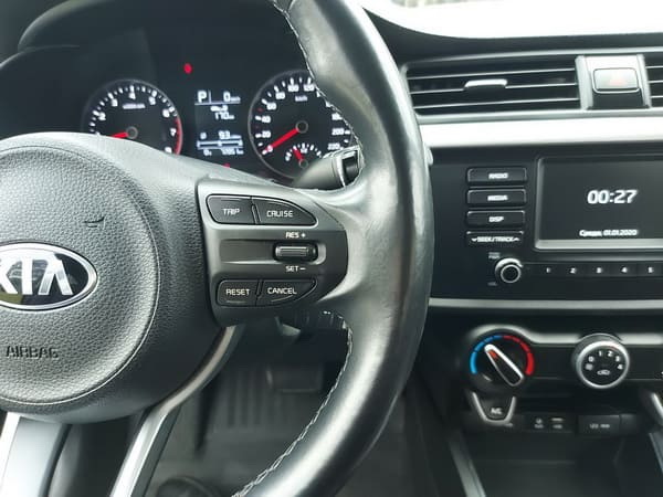 Kia Rio IV AT металлик