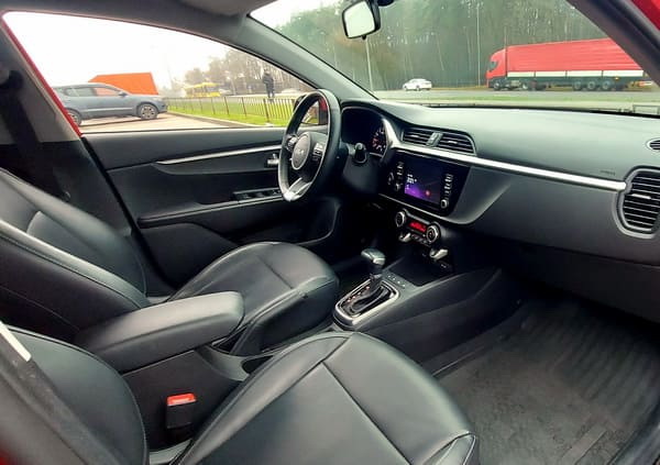 Kia Rio X AT