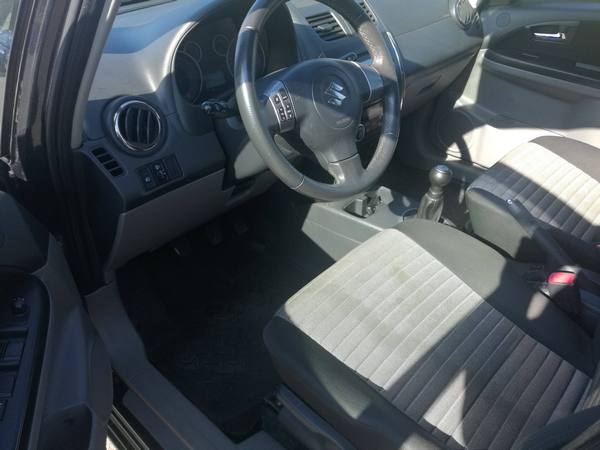 Suzuki SX4 MT 4х4 черный