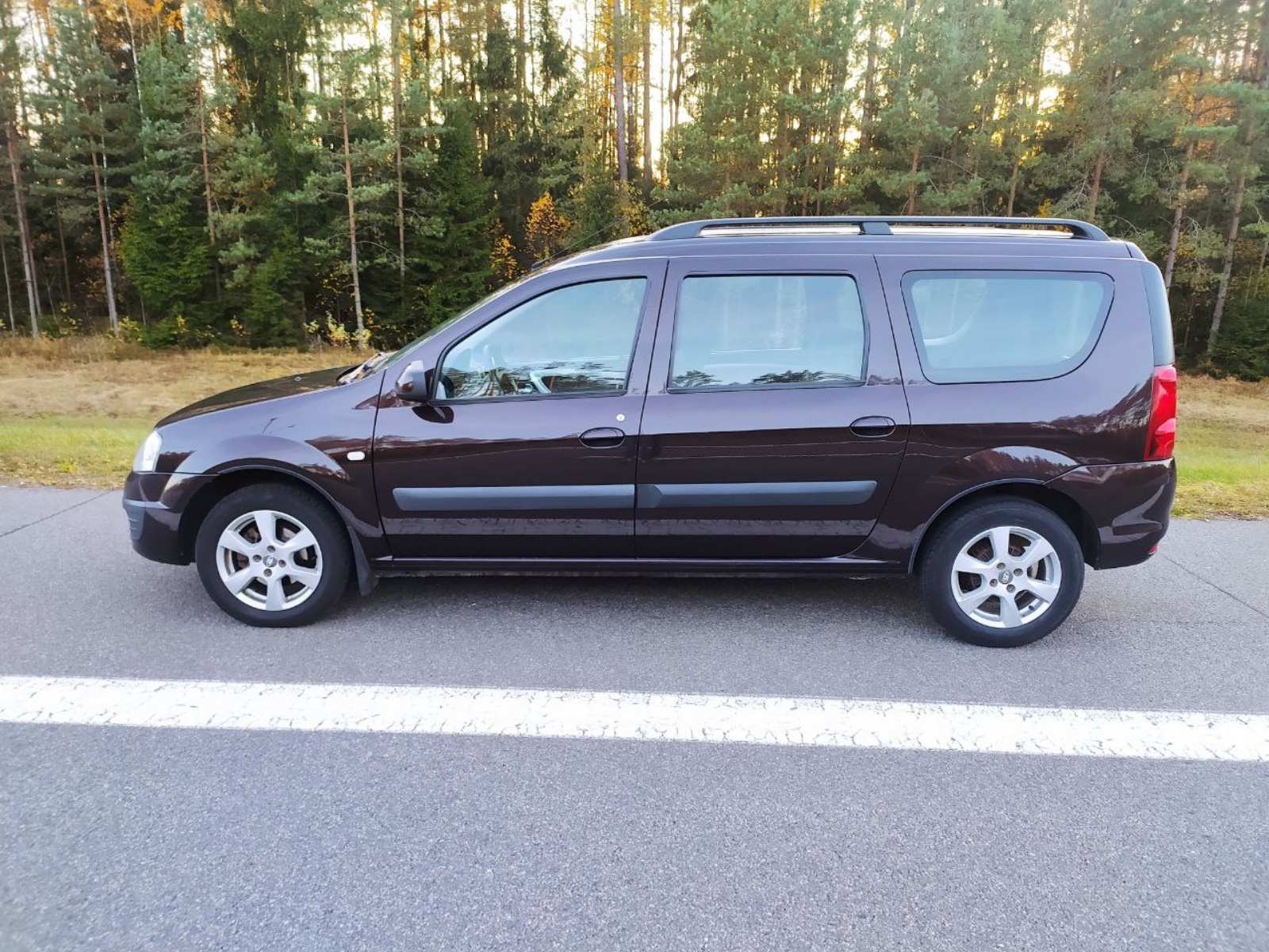 LADA LARGUS УНИВЕРСАЛ 5 мест