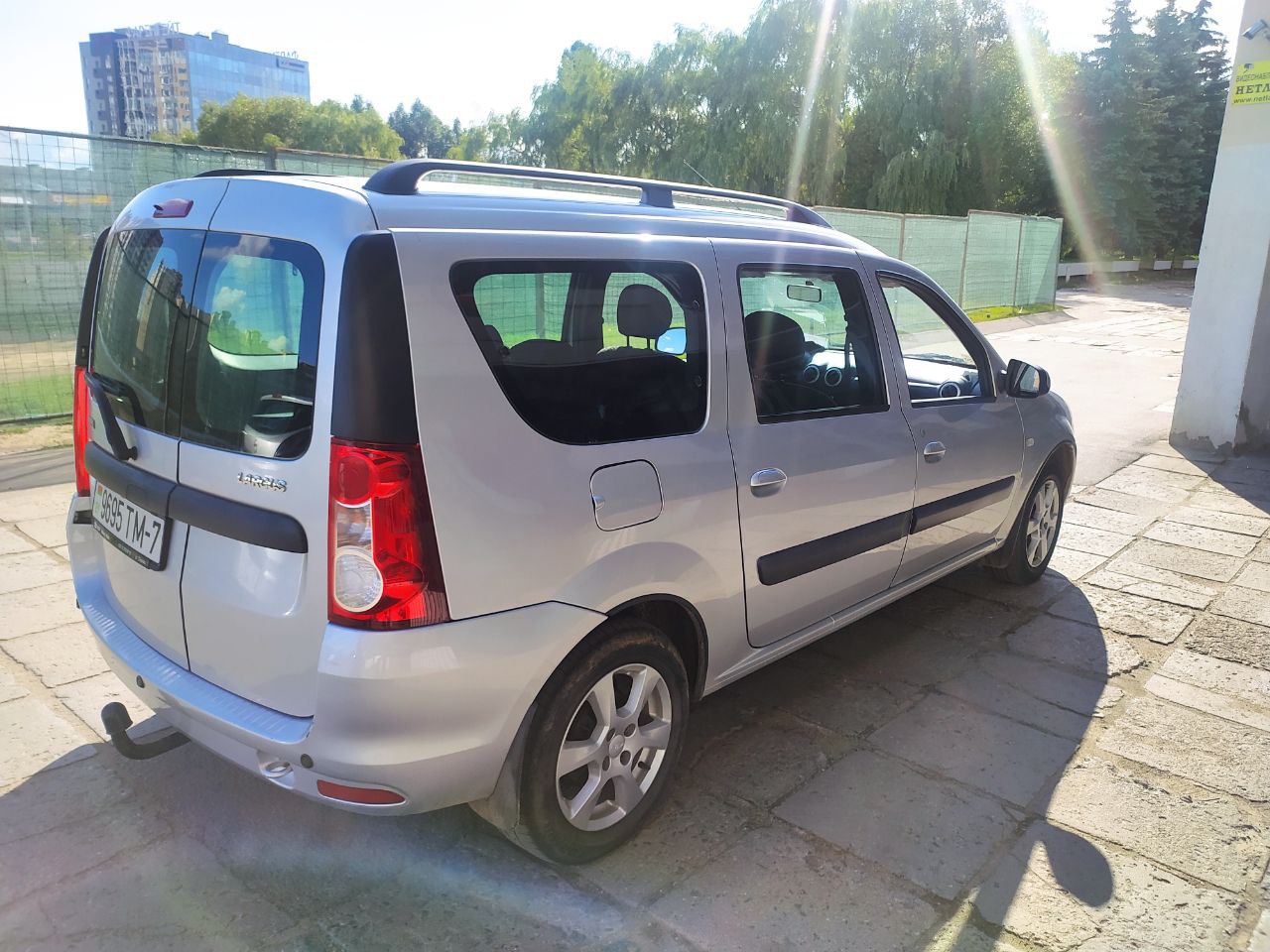 LADA LARGUS С ФАРКОПОМ