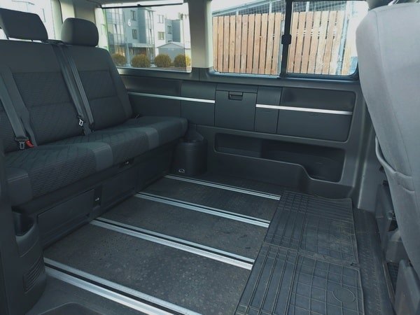 Volkswagen Multivan V AT