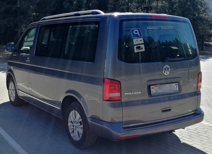 Volkswagen Multivan V AT