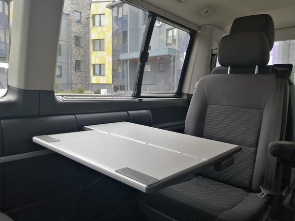 Volkswagen Multivan V AT