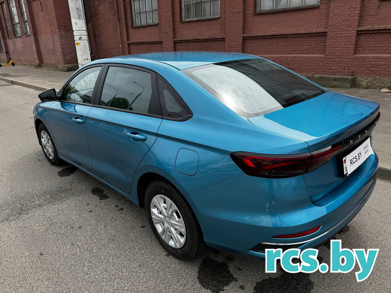 Geely Emgrand 2023