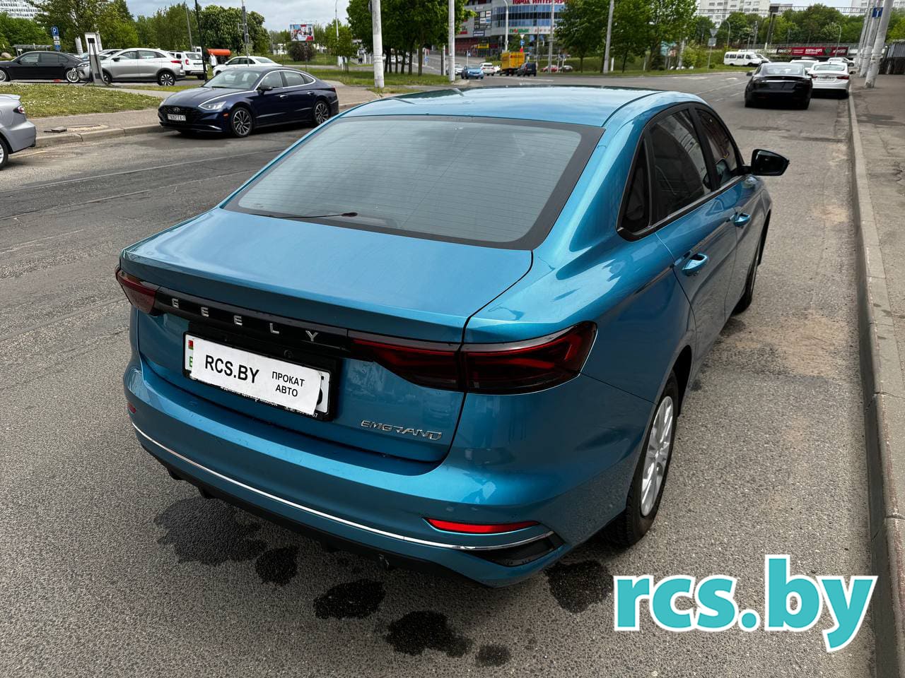 Geely Emgrand 2023