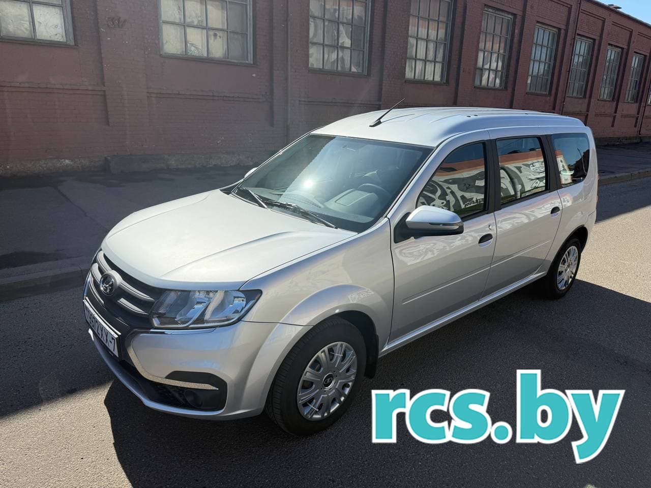 Lada Largus 2025