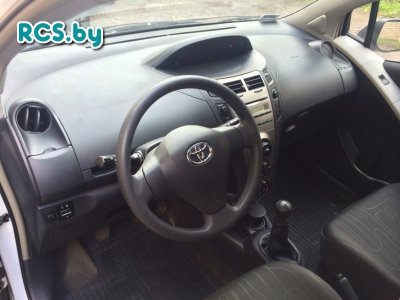 Toyota Yaris Hatchback 2010