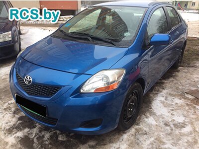 Toyota Yaris Sedan 2010